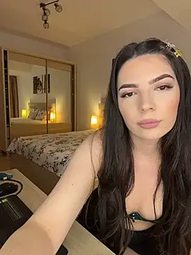 CandyElla  online show from 7, 6, 2026