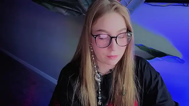 ShowmeYourfetish online show from 27, 5, 2026