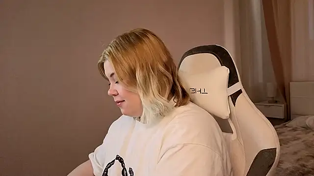 Kristen Gibbs online show from 18, 6, 2026