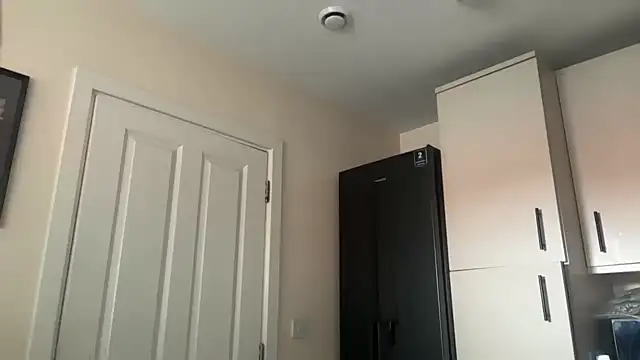 arielsweetieee online show from 4, 6, 2026