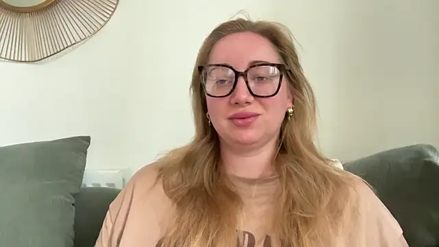arielsweetieee online show from 11, 6, 2026