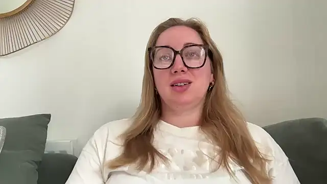 arielsweetieee online show from 12, 6, 2026
