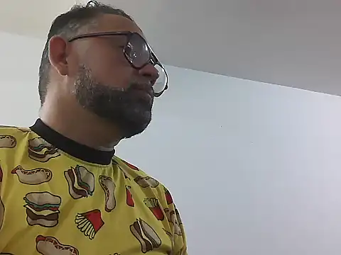 Snapshot of CarlossexVen chatting on 25, 5, 2026 CarlossexVen online show from 25, 5, 2026