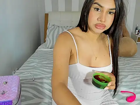 Amber Peiige online show from 3, 5, 2026