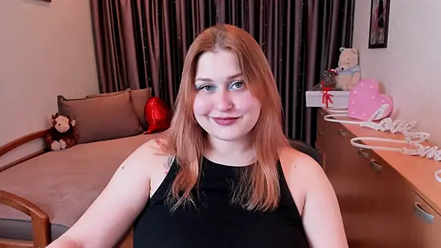 Snapshot of NoraLiin chatting on 28, 4, 2026 NoraLiin online show from 28, 4, 2026