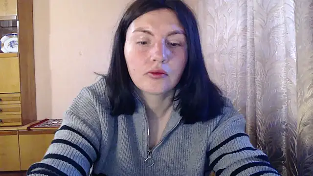 Snapshot of AlinaxJames chatting on 21, 4, 2026 AlinaxJames online show from 21, 4, 2026