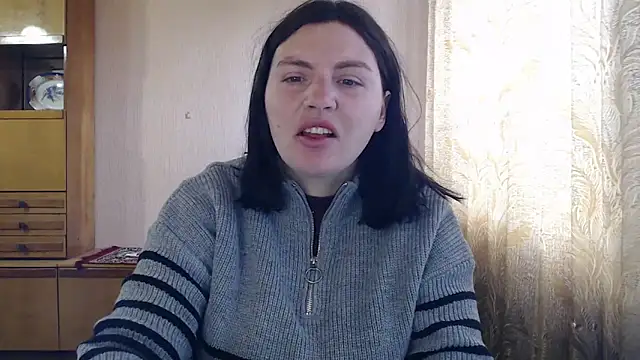 Snapshot of AlinaxJames chatting on 1, 5, 2026 AlinaxJames online show from 1, 5, 2026
