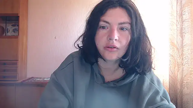 Snapshot of AlinaxJames chatting on 12, 5, 2026 AlinaxJames online show from 12, 5, 2026