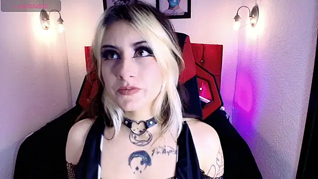 aliceinflames online show from 7, 5, 2026