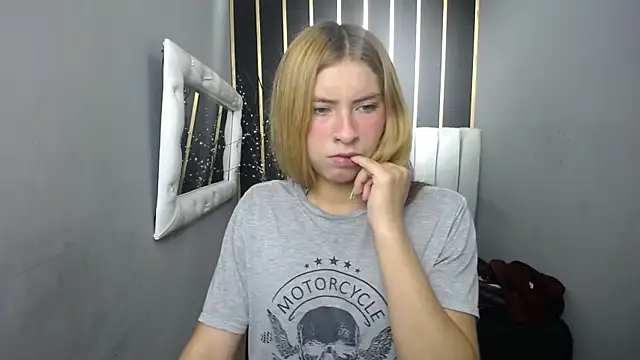 nancy blonde online show from 30, 5, 2026