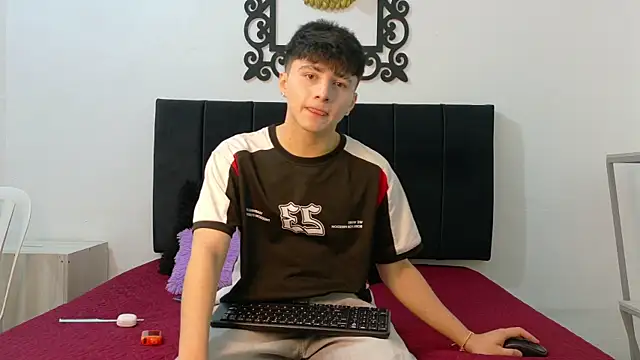 LunayDream online show from 9, 7, 2026