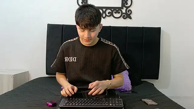 LunayDream online show from 25, 7, 2026