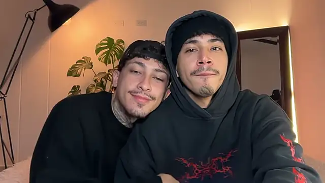 Noah and Steven online show from 5, 5, 2026