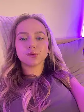 Emi Sterling online show from 27, 5, 2026