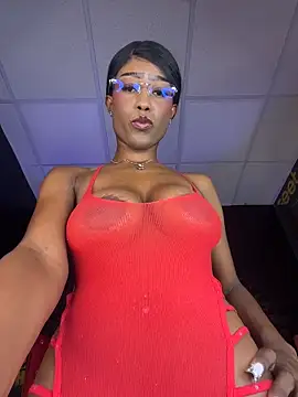 Snapshot of CocoaLuxeXXX chatting on 21, 5, 2026 CocoaLuxeXXX online show from 21, 5, 2026