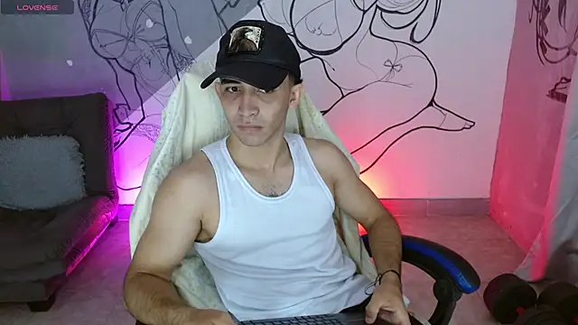 Snapshot of caius_bigcock1 chatting on 27, 5, 2026 caius bigcock1 online show from 27, 5, 2026