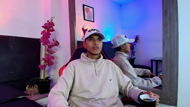 Alan Colthon online show from 6, 5, 2026