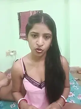 hot-couple-0 online show from 15, 5, 2026