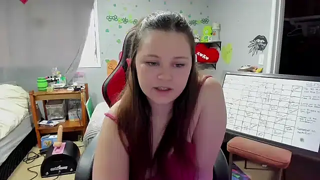 DelilaFields2 online show from 22, 5, 2026