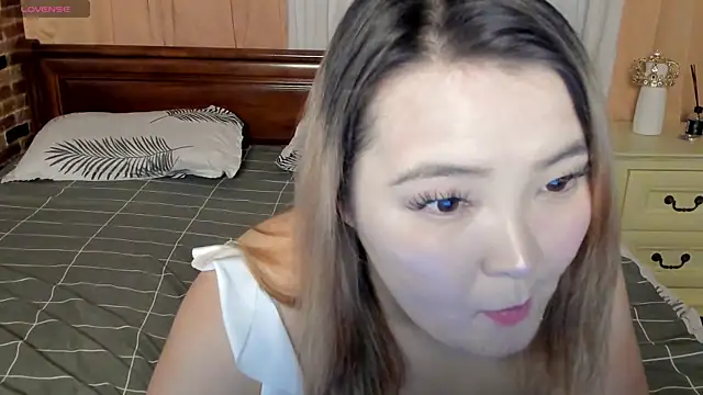 VelvetKIss01 online show from 5, 5, 2026