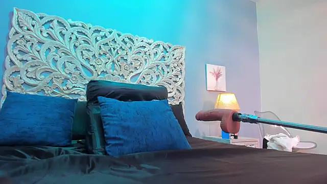 Snapshot of Sabrinna_fox chatting on 11, 6, 2026 Sabrinna fox online show from 11, 6, 2026