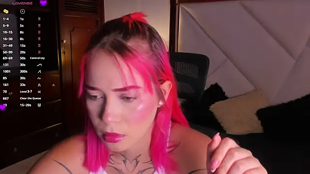 pinkiflame online show from 2, 7, 2026
