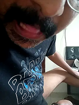 TamilRedchilli online show from 8, 5, 2026