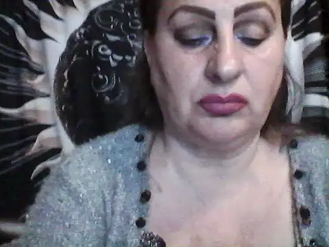 LoaqLovew online show from 5, 5, 2026