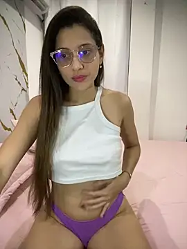 Snapshot of oriana_sweet chatting on 11, 5, 2026 oriana sweet online show from 11, 5, 2026