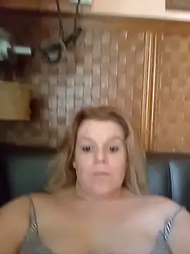 Maryquenn online show from 15, 6, 2026