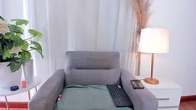 RachelArias online show from 20, 5, 2026