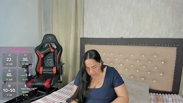 Zoedeleon online show from 11, 6, 2026