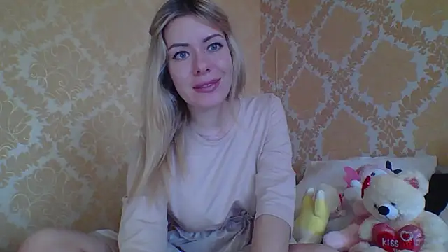 Softy Aura  online show from 3, 6, 2026