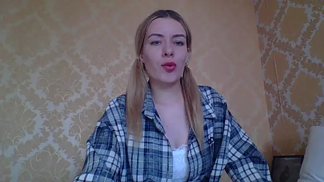 Softy Aura  online show from 16, 6, 2026