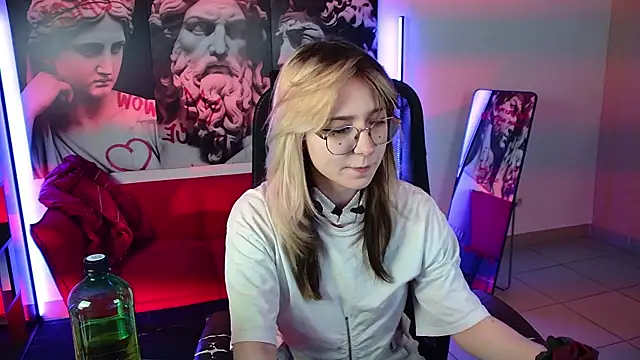 NyxCalderra online show from 7, 6, 2026