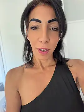 Yasmiinee online show from 7, 6, 2026