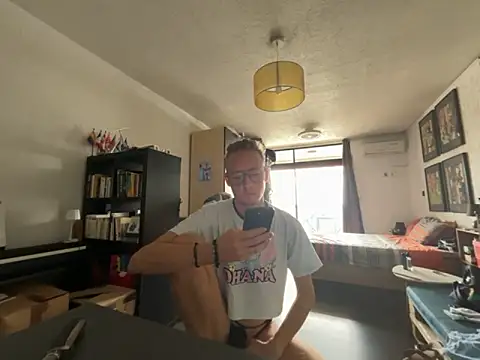 BlondieVelvet online show from 17, 5, 2026