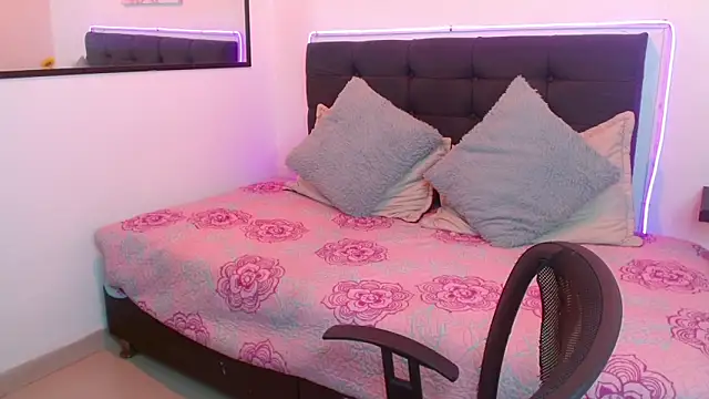Meliissa xxxx online show from 31, 5, 2026