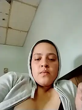wetandtightcoochie online show from 6, 5, 2026