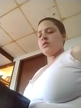 wetandtightcoochie online show from 10, 5, 2026
