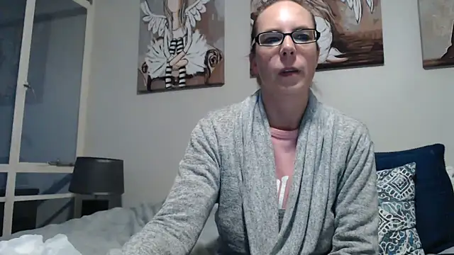 blondiesin50 online show from 6, 6, 2026