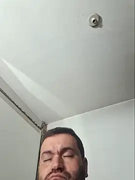 Snapshot of comeraba chatting on 26, 5, 2026 comeraba online show from 26, 5, 2026