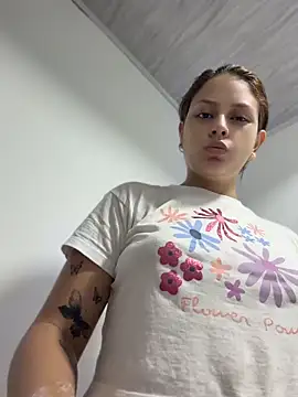 HayleyRoss  online show from 20, 6, 2026
