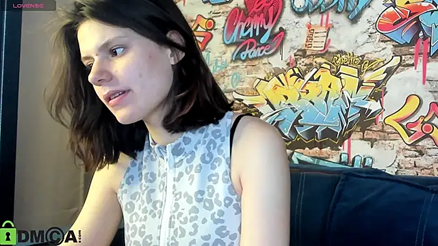 Snapshot of Kira_Be11 chatting on 7, 6, 2026 Kira Be11 online show from 7, 6, 2026