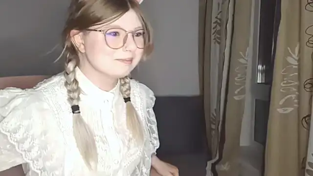 YukiBlush online show from 11, 5, 2026