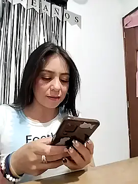 Gatita-fiufiu online show from 1, 5, 2026
