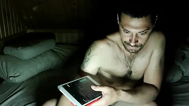 Deniskaaaaa1 online show from 25, 5, 2026