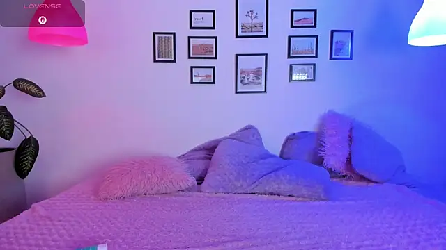Kendaall sweet online show from 11, 6, 2026