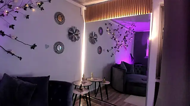 AngeliqueBoyer   online show from 27, 5, 2026