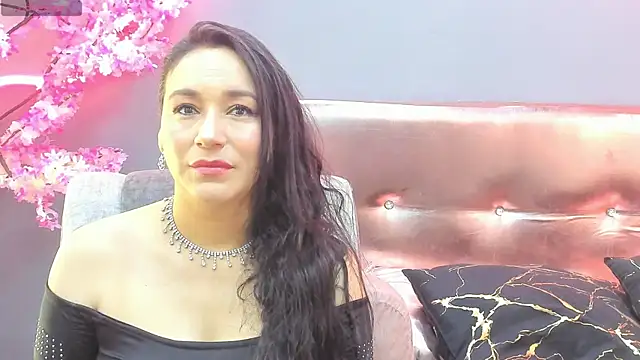 Elizabeth bennett online show from 23, 6, 2026